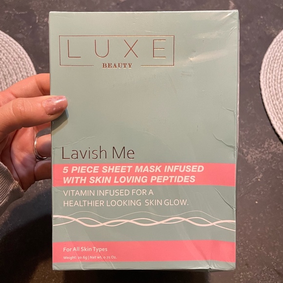 Lavish Me 5 Piece Vitamin Infused Sheet Face Masks - Picture 1 of 2